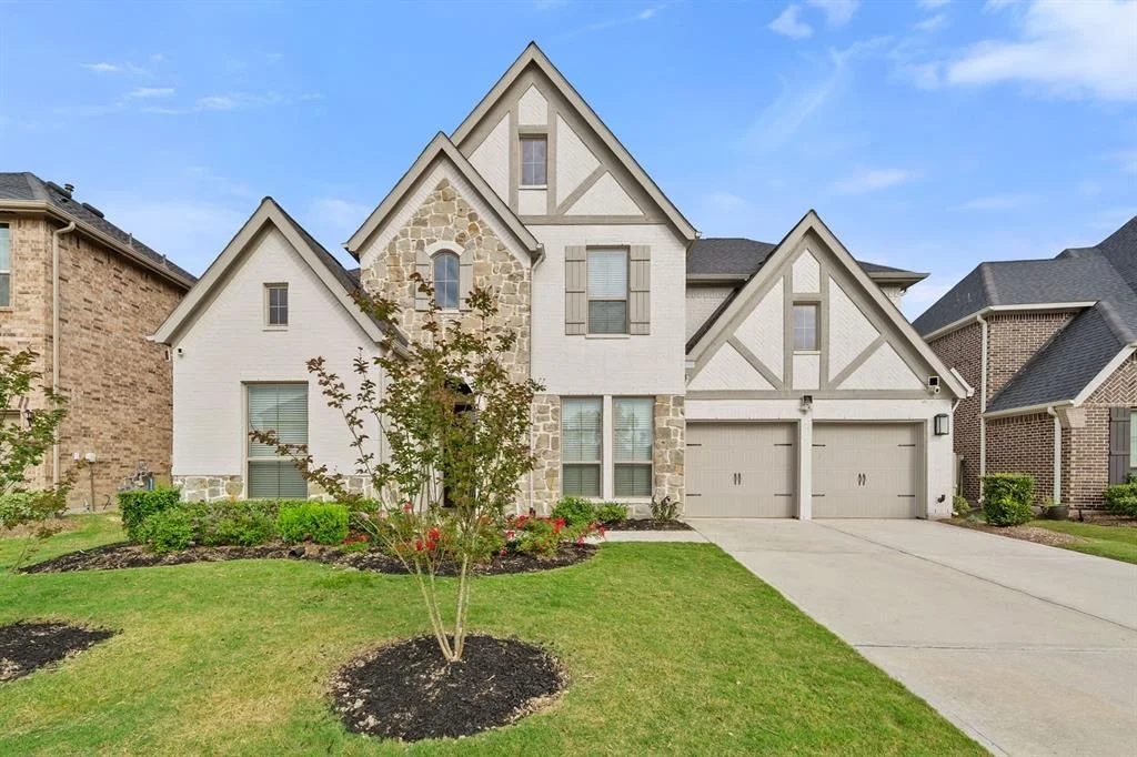 Photo of 10118 Bayou Oaks Drive