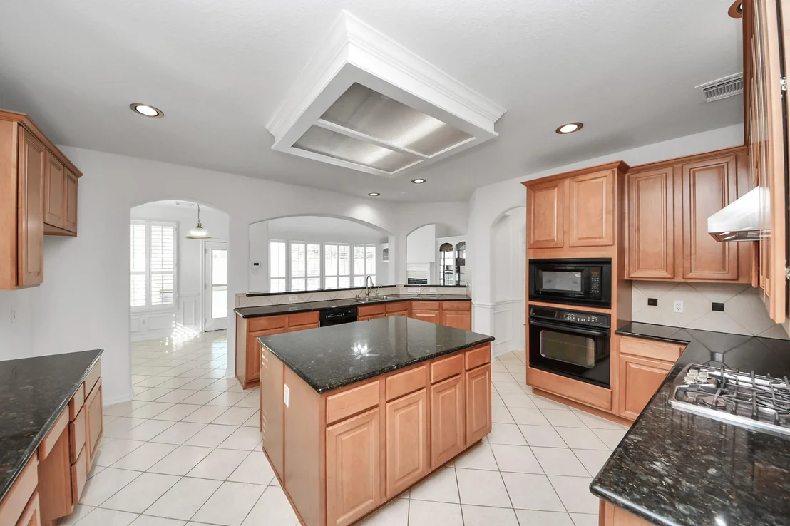 Photo of 20111 Biscayne Hill Court