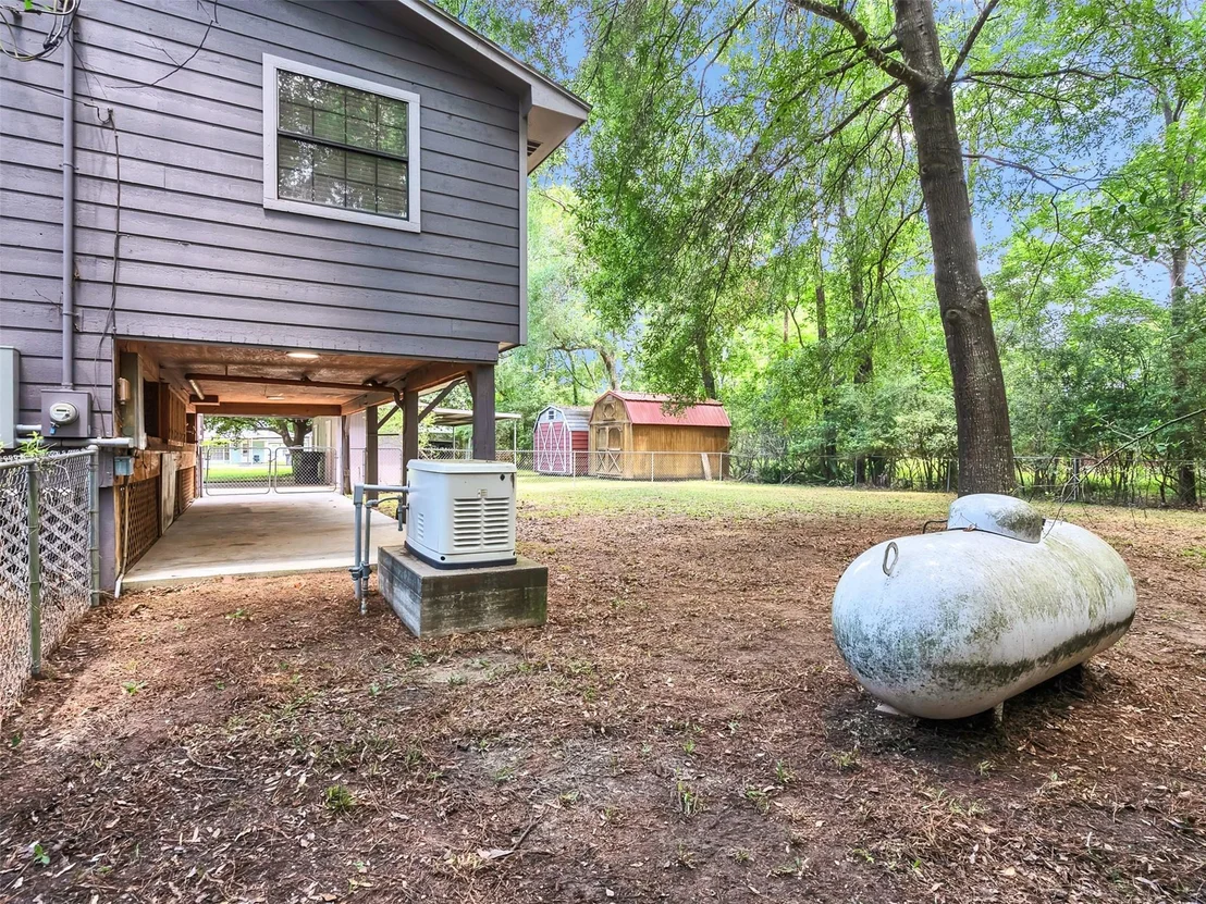 Photo of 351 White Oak Drive