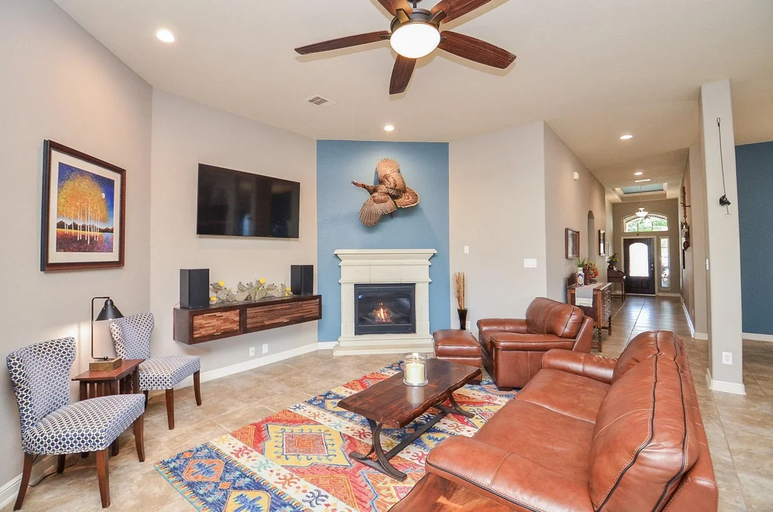 Photo of 19014 Balcones Pine Street