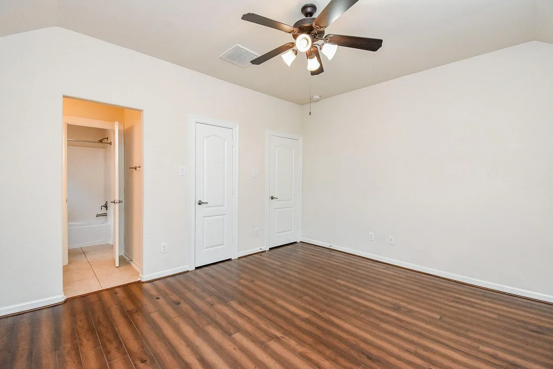 Photo of 6023 Gatewood Manor Drive