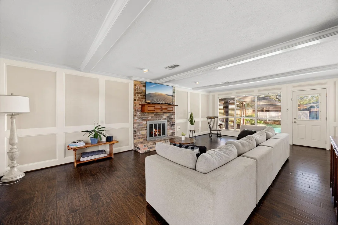 Photo of 6611 Sutter Park Lane