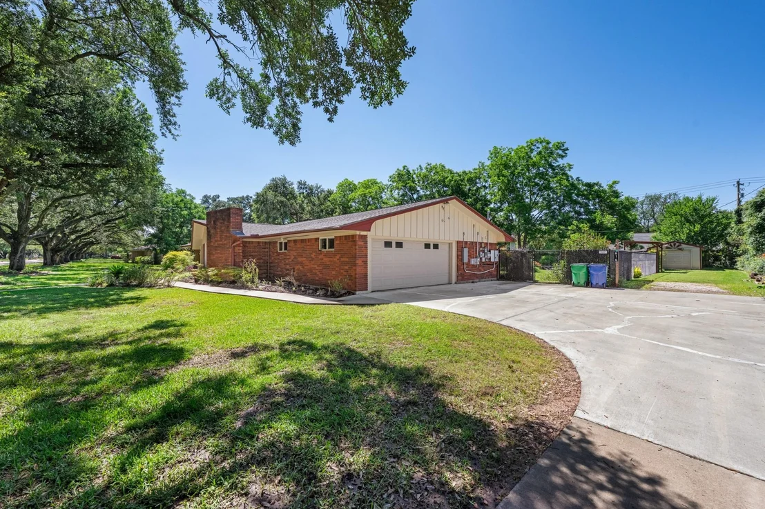 Photo of 616 Cannan Drive
