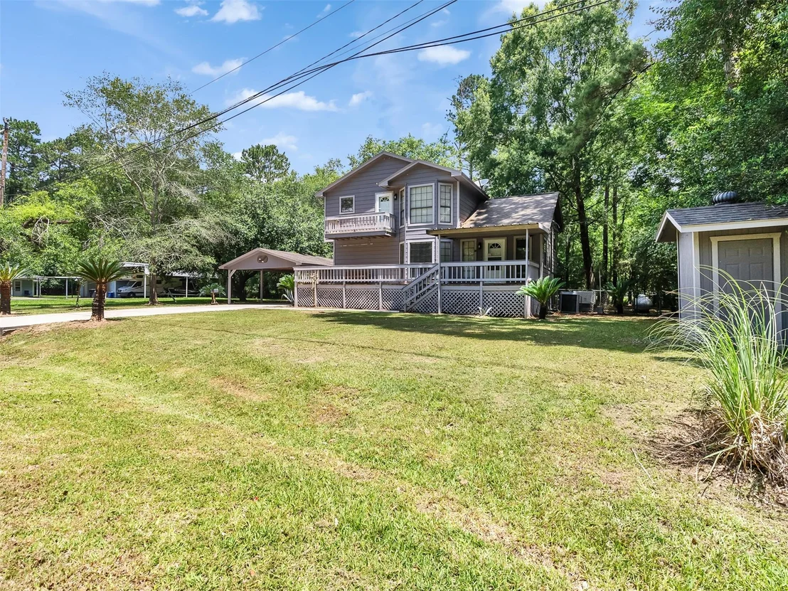 Photo of 351 White Oak Drive