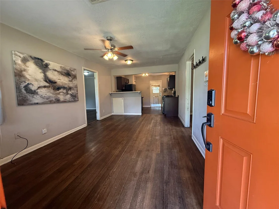 Photo of 725 Kyle Street