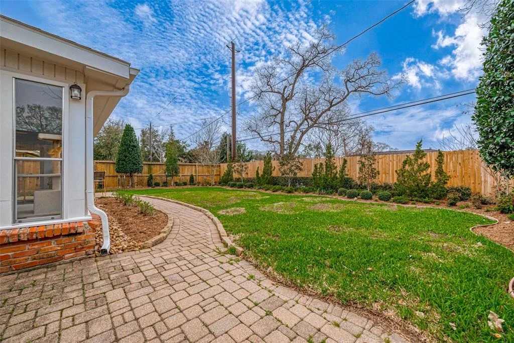 Photo of 5810 Southminster Drive