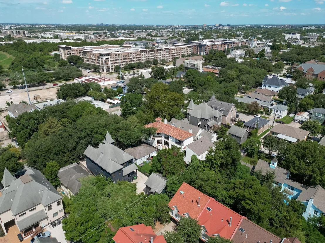 Photo of 434 Heights Boulevard
