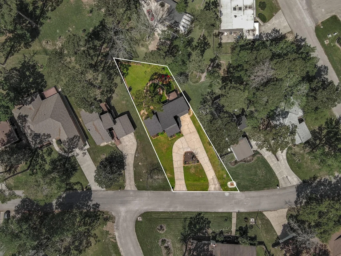 Photo of 15211 Jamaica Drive