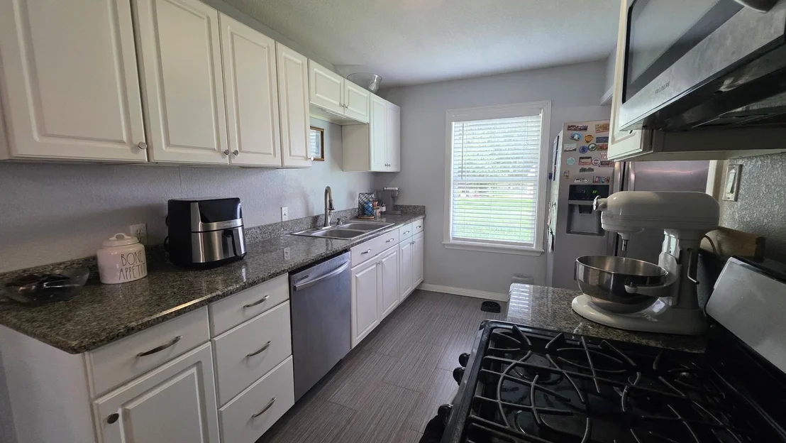 Photo of 1208 Chevy Chase Drive