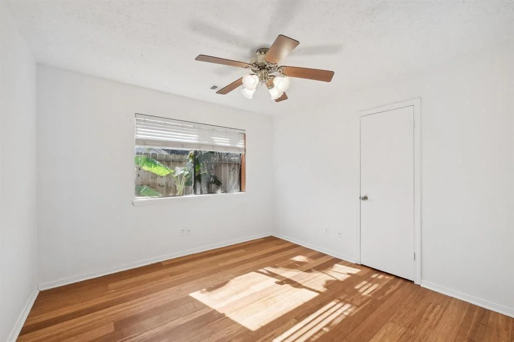 Photo of 7202 Las Brisas Drive