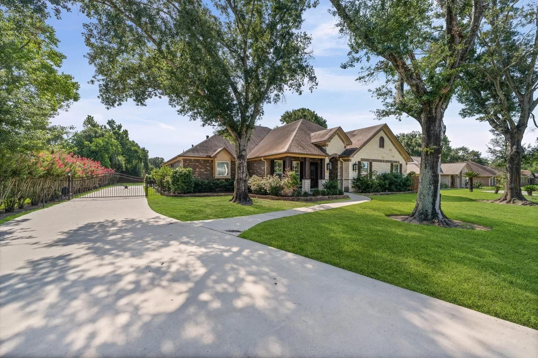 Photo of 727 Baker Drive