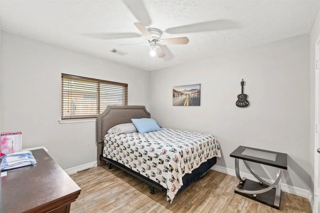 Photo of 1126 Heathfield Drive