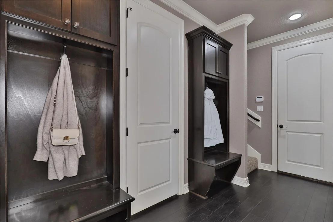 Photo of 717 Rustic Oaks Drive