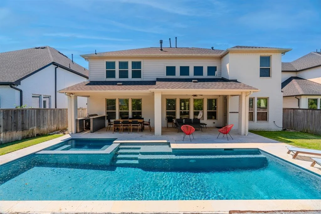 Photo of 32 Snowdrop Lily Drive