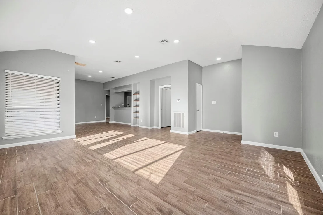 Photo of 16027 Brimfield Drive