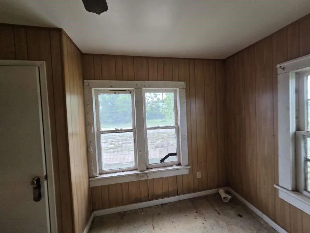 Photo of 204 E Bryan Avenue