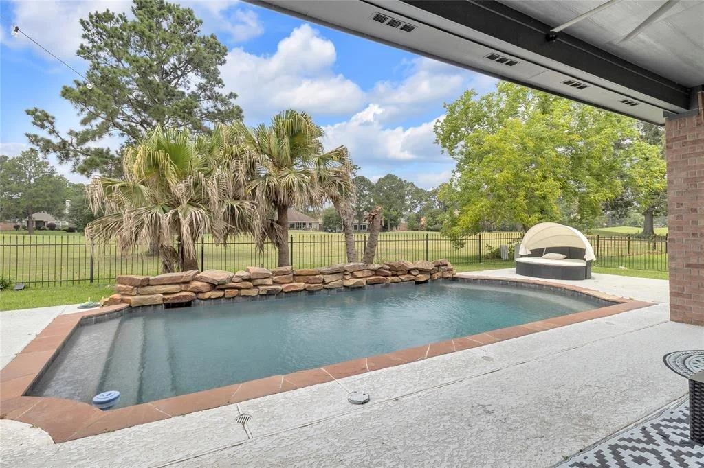 Photo of 18327 Marlin Waters Drive