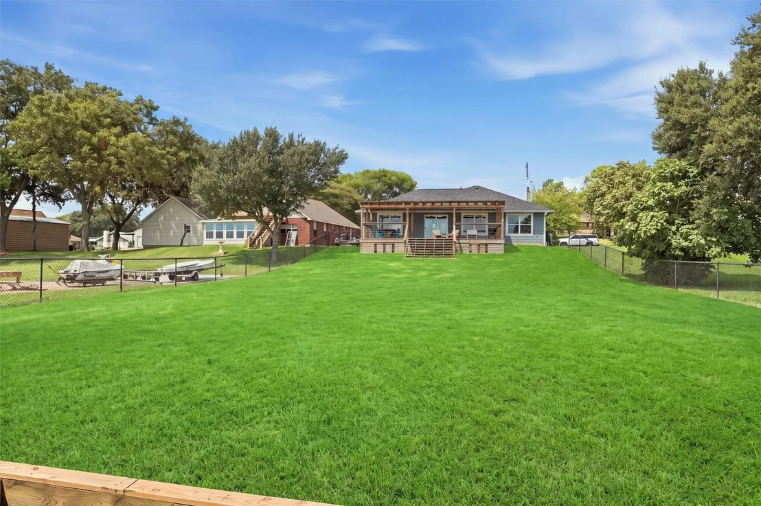 Photo of 281 Fishermans Bend Drive