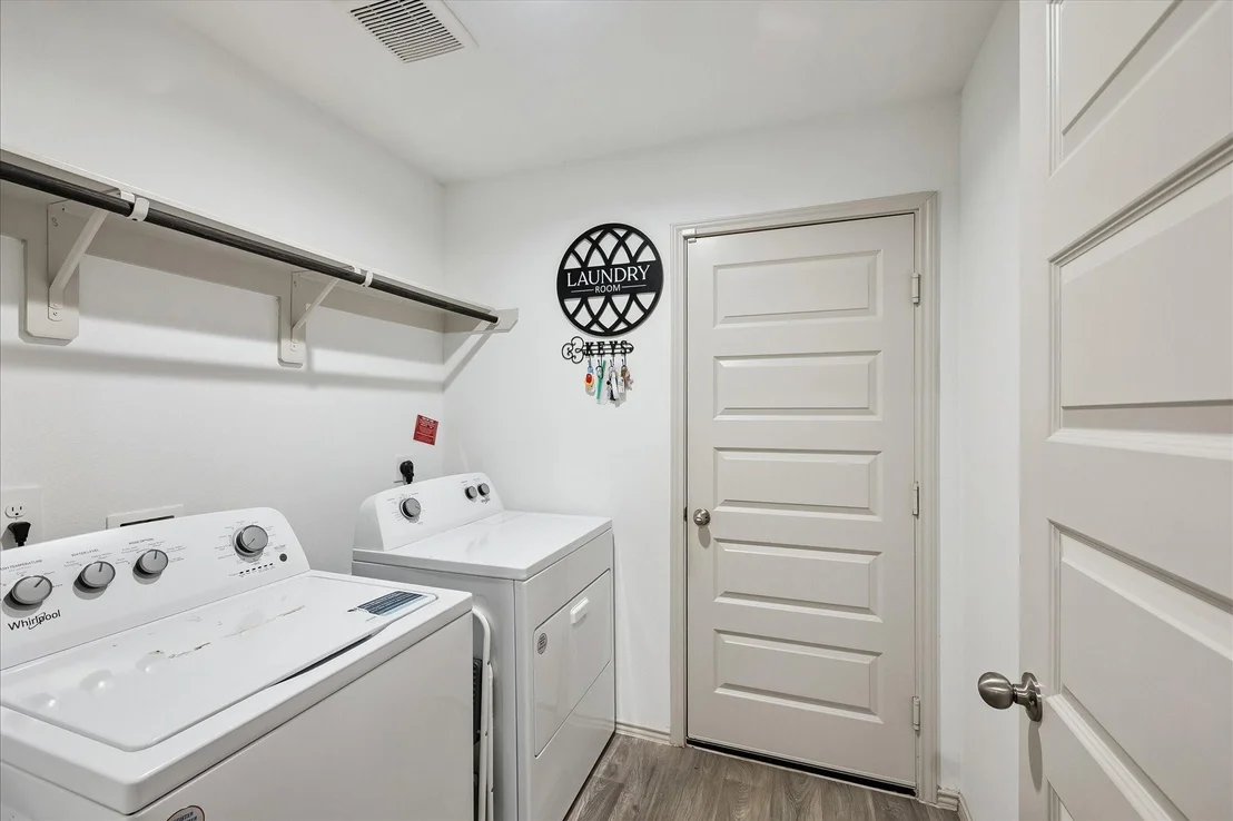 Photo of 1237 Waterside Trace