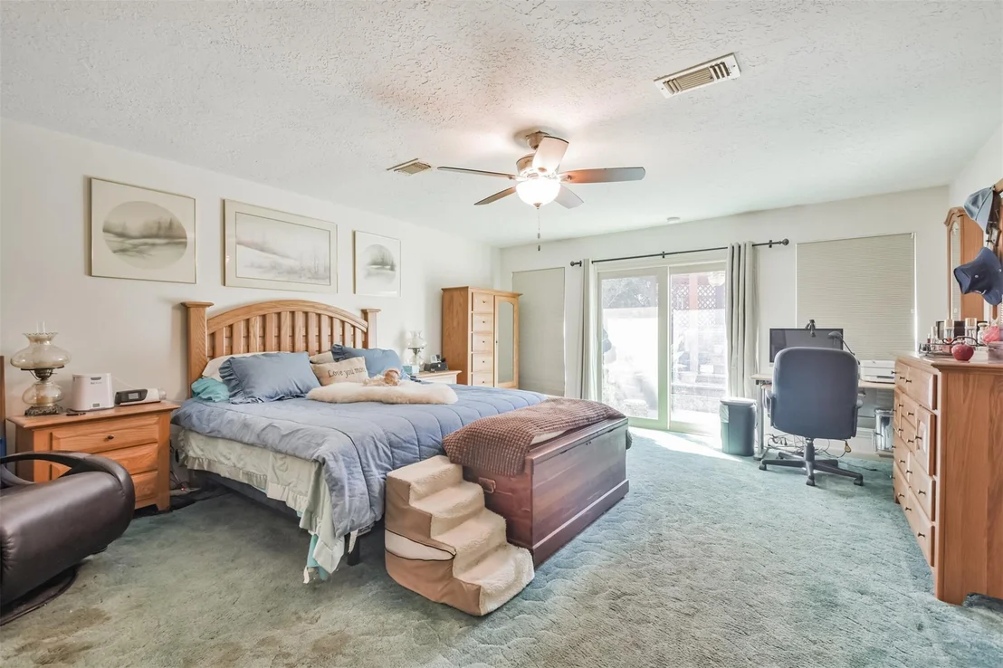 Photo of 1602 N Hollow Drive