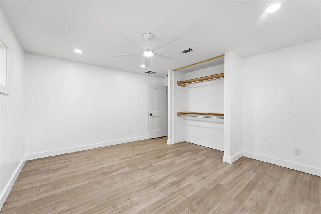 Photo of 11907 Renwick Drive