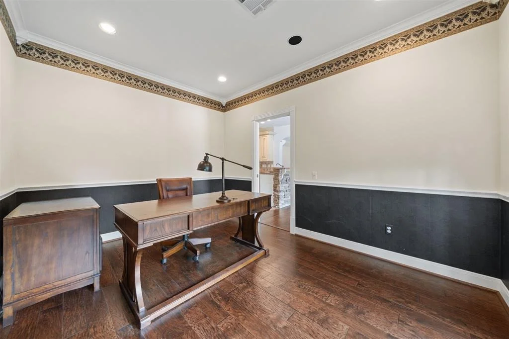 Photo of 76 Sarasota Circle N