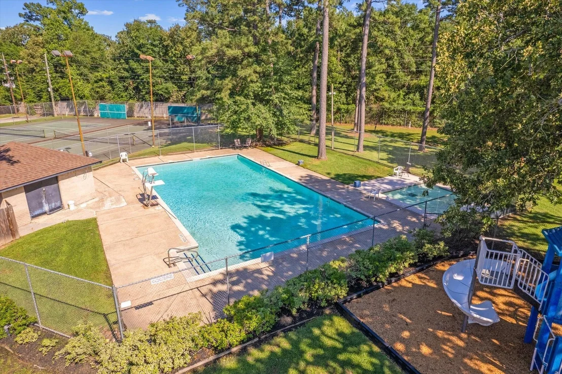 Photo of 25514 Fairbrook Lane