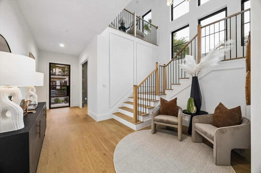 Photo of 2250 Bartlett Street
