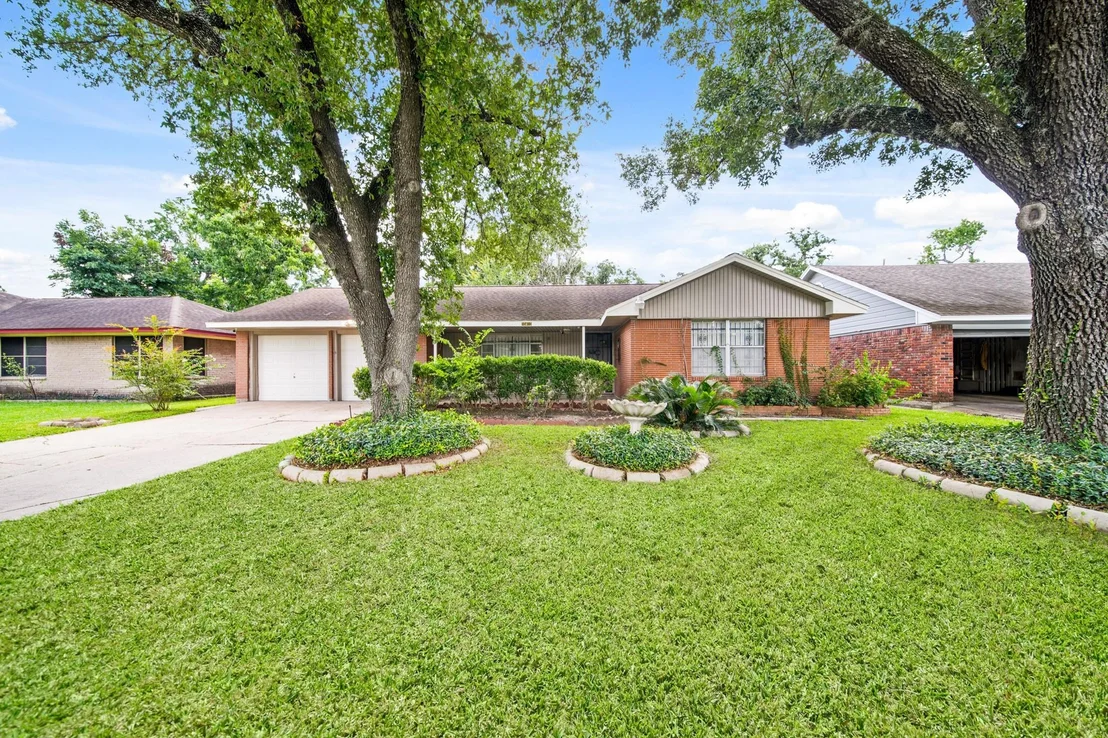 Photo of 10410 Rockaway Drive
