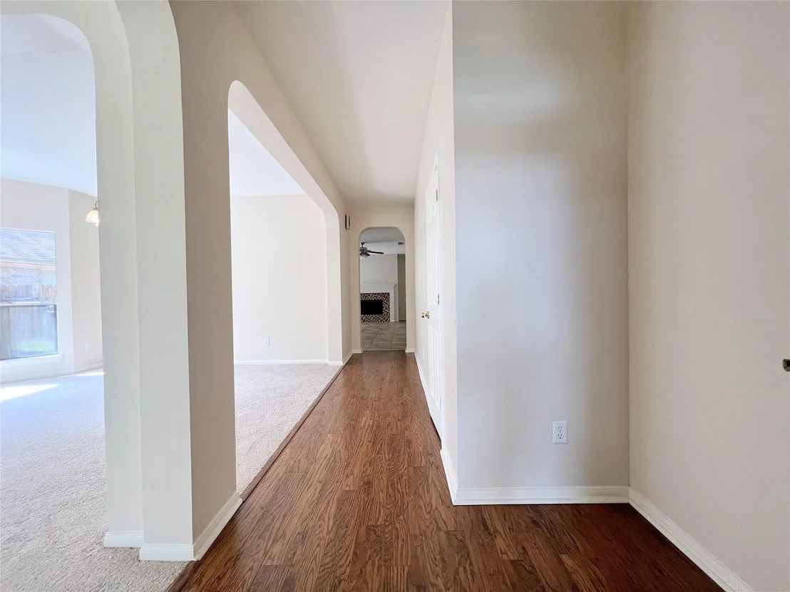 Photo of 4723 Silverlake Drive
