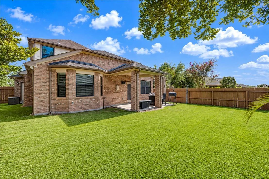 Photo of 2844 Torano