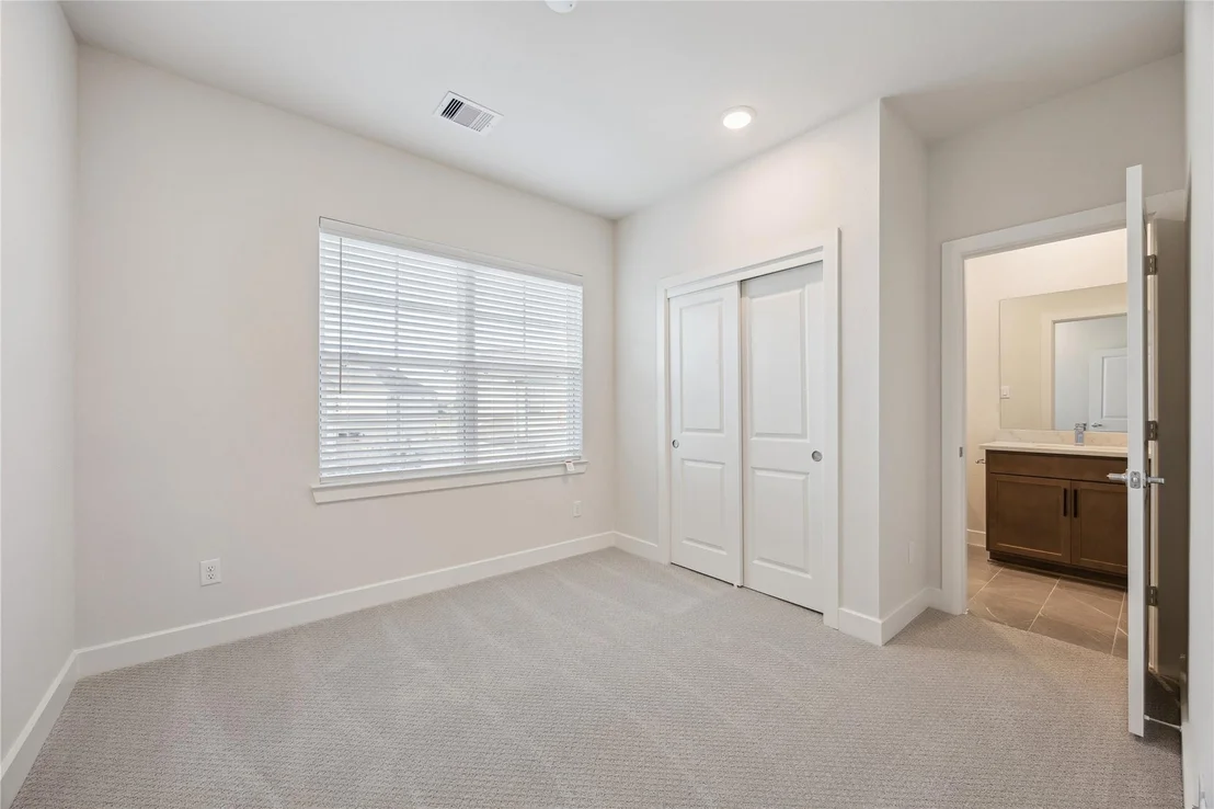Photo of 1504 Colonial Gorge Drive