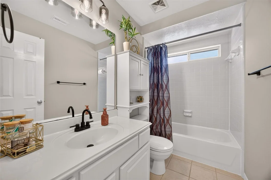 Photo of 2410 Falcon Knoll Lane