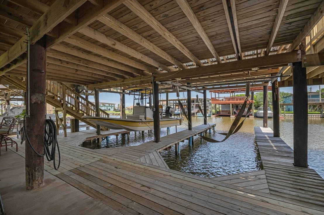 Photo of 518 Marine Way