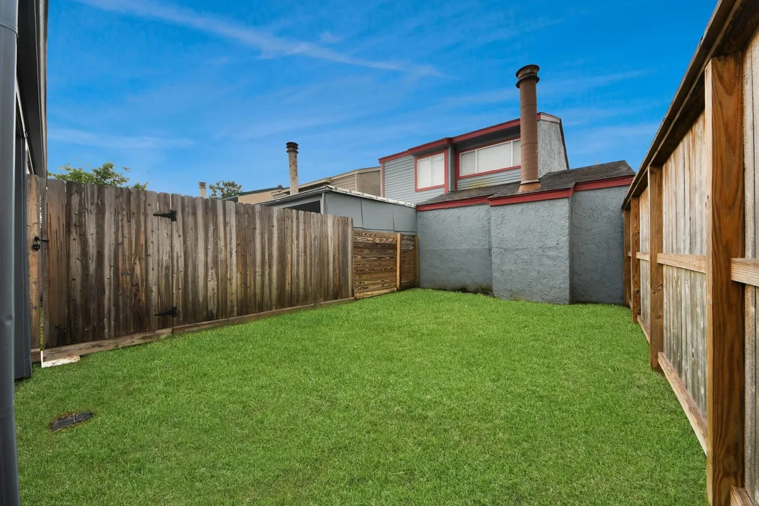 Photo of 10265 Field Stone Drive