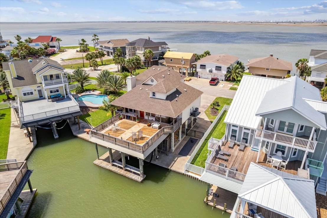 Photo of 1339 Outrigger