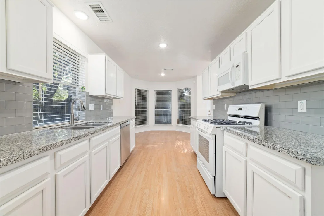 Photo of 3811 Timber Rail Drive