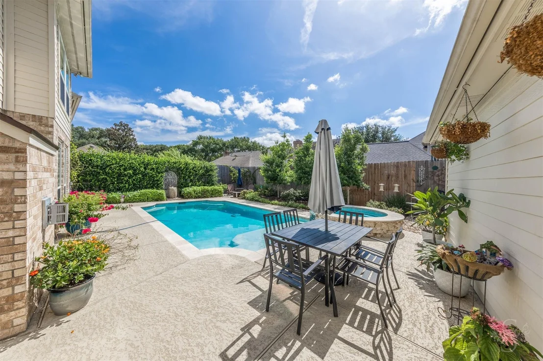 Photo of 1107 Flagmore Drive