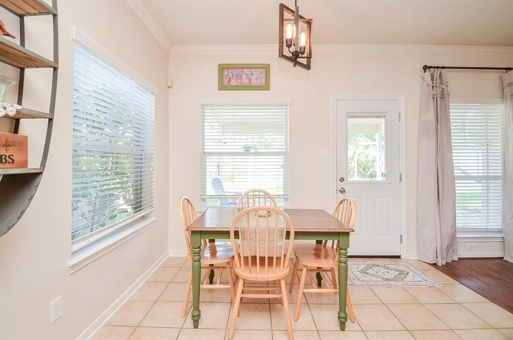 Photo of 6102 Pine Lakes Drive