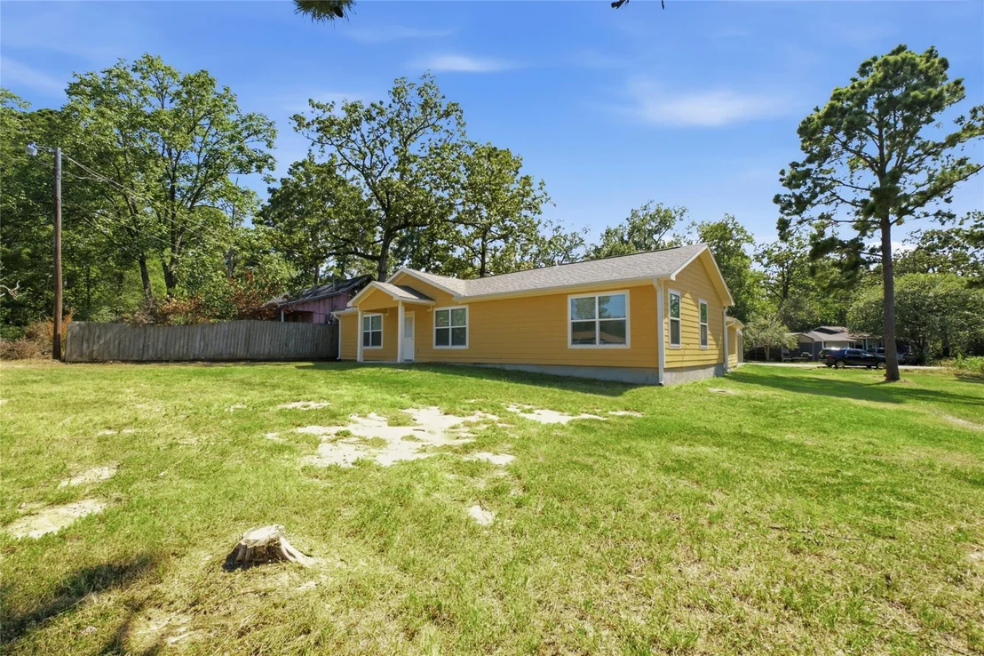Photo of 340 Oak Ridge Drive