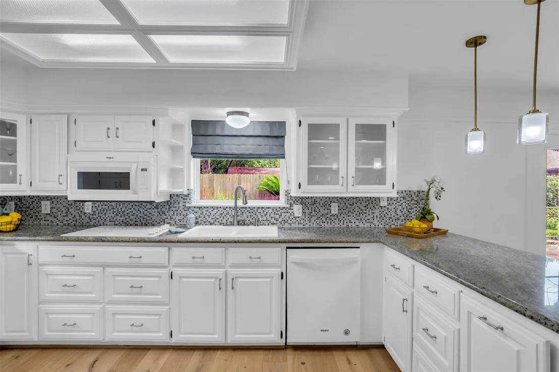 Photo of 10127 Hazelhurst Drive