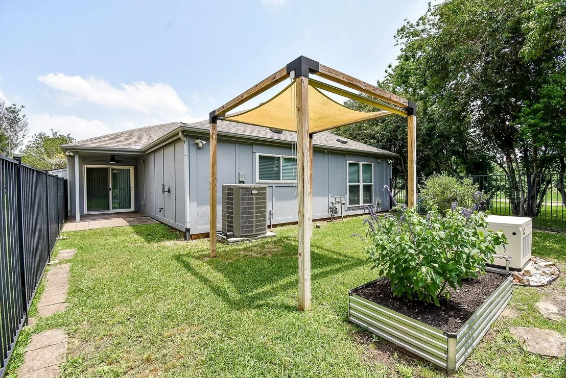 Photo of 2814 Foxfire Circle