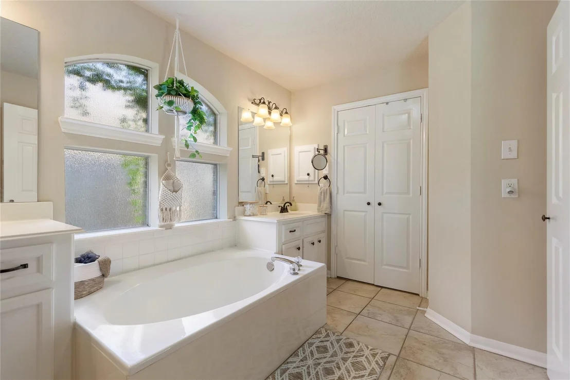Photo of 756 Forest Lane Drive