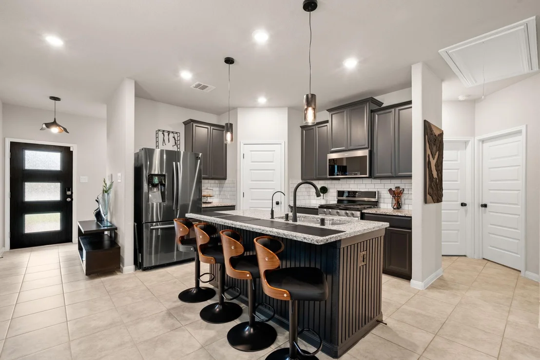 Photo of 7067 Silverleaf Oak Street