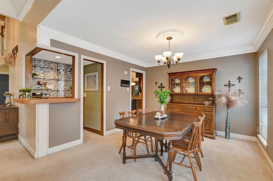 Photo of 15611 Birchview Drive