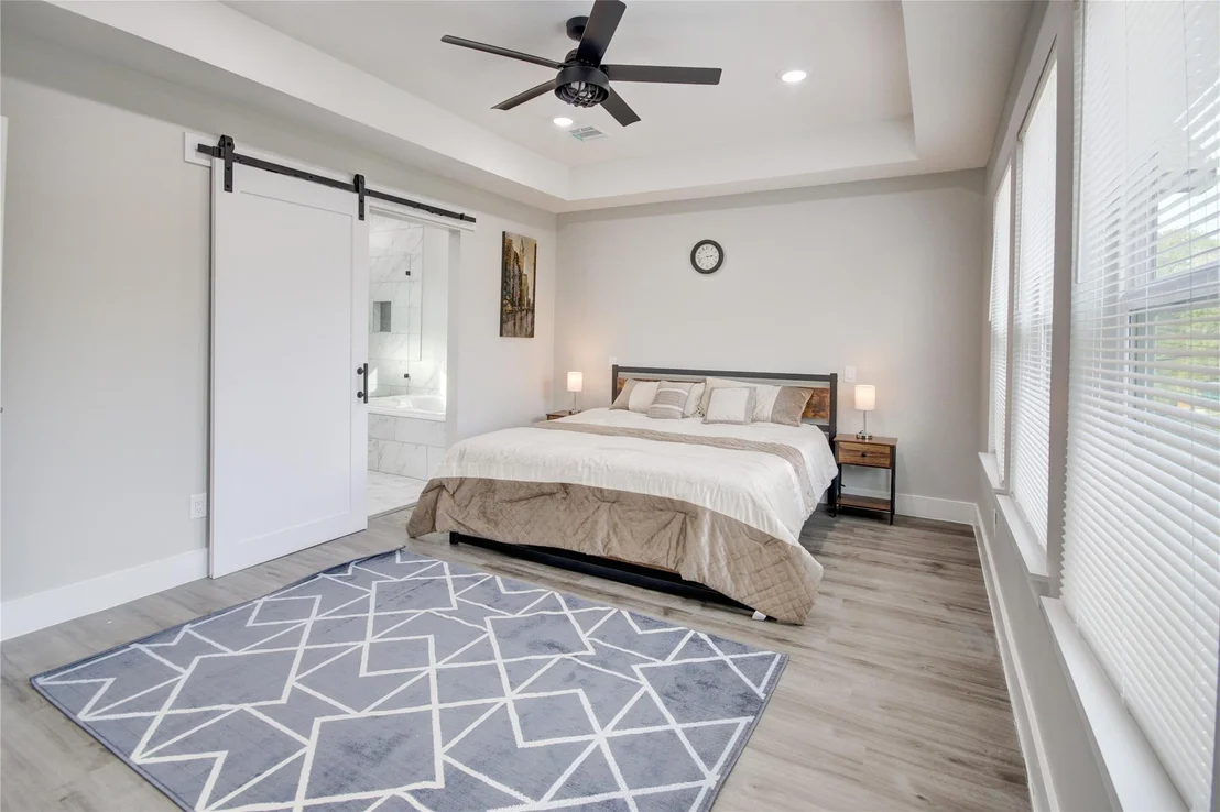 Photo of 9305 Tower Street