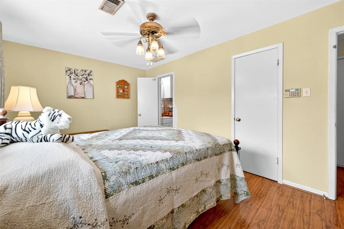Photo of 7207 Pine Grove Drive