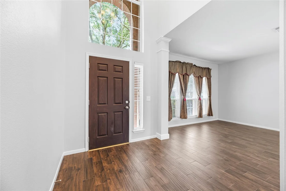Photo of 1242 Deerbrook Drive