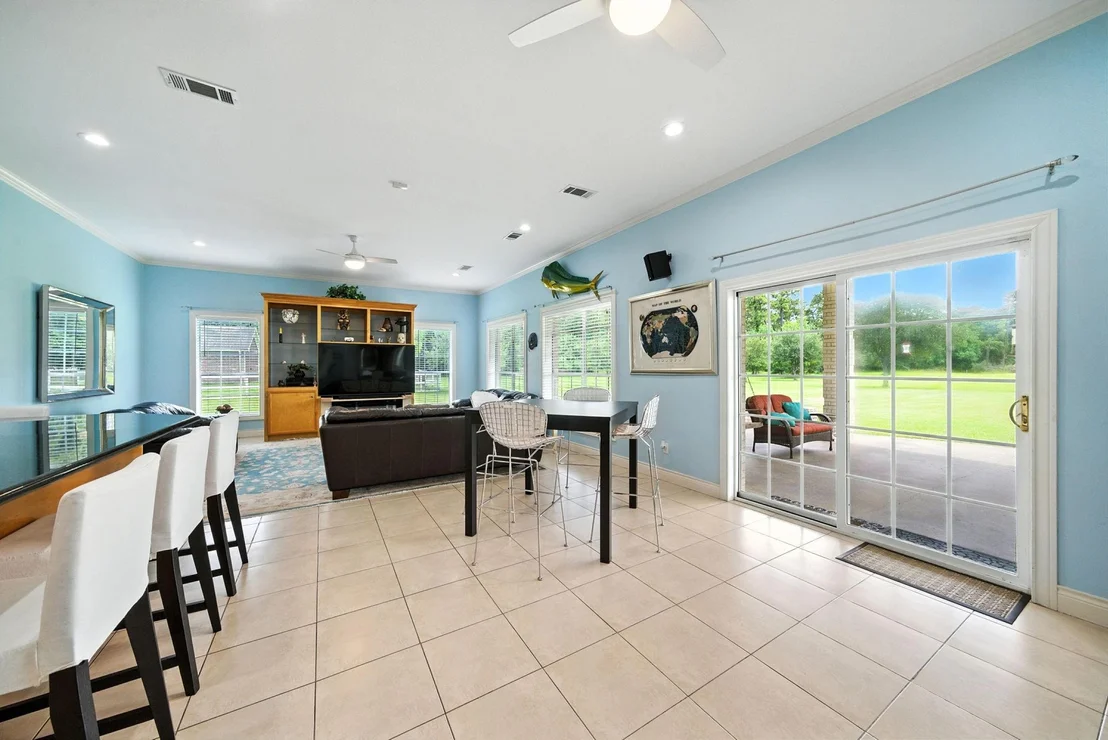 Photo of 15402 Long Road