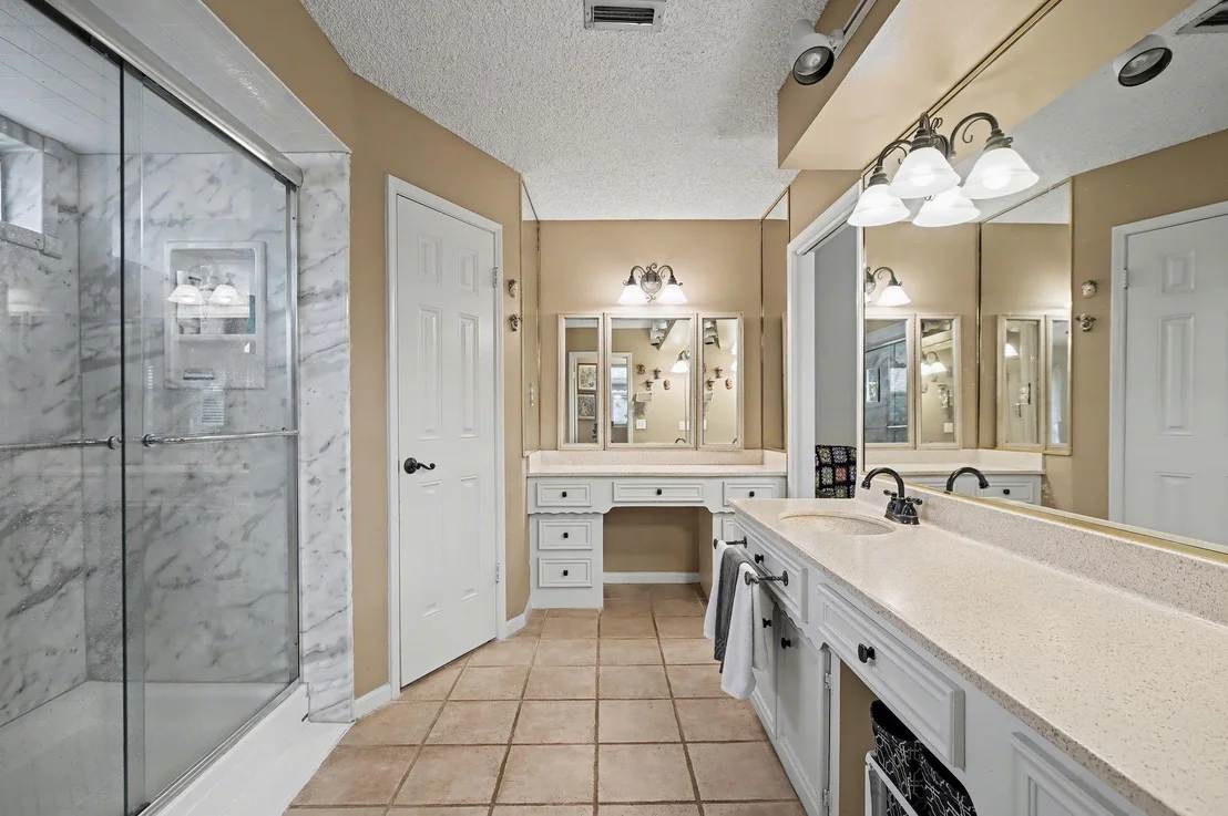 Photo of 2903 Fontana Drive